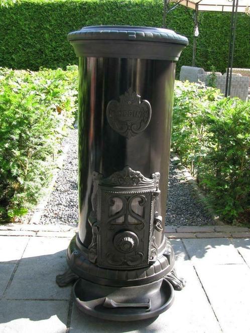 Grote Godin houtkachel of kolenkachel verwarmd 10KW (350m3), Huis en Inrichting, Kachels, Zo goed als nieuw, Vrijstaand, Allesbrander