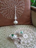 2 Oude Glazen Kerstballen / Ornamenten  & Piek ** Mimosa **, Diversen, Kerst, Ophalen of Verzenden
