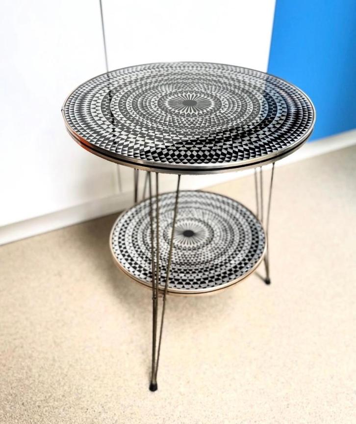 Jaren vijftig tafeltje, Antiek en Kunst, Antiek | Meubels | Tafels, Ophalen of Verzenden