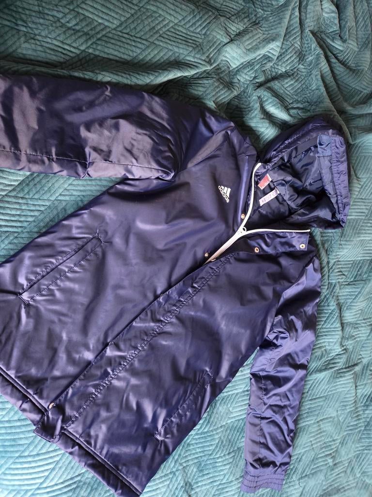 Tussen jas Adidas ideaal voor deze tijd van het jaar., Ophalen of Verzenden, Jongen, Jas