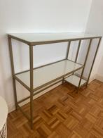 Jysk bijzettafel melkglas goud metaal messing, Huis en Inrichting, Tafels | Bijzettafels, Ophalen, Gebruikt, 55 tot 75 cm, Glas