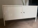 Fijne wit metalen kast. IKEA ziet er nog goed uit., Huis en Inrichting, Kasten | Lockerkasten, Gebruikt, Ophalen