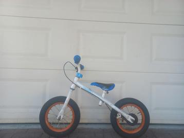 Mooie rijklare loopfiets 12,5 inch. beschikbaar voor biedingen