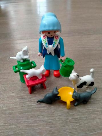 Playmobil 3007, boerin met katten beschikbaar voor biedingen