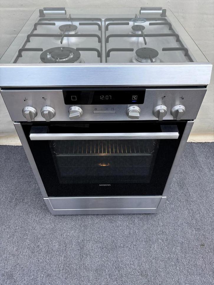 Siemens RVS 4pits fornuis 3D hetelucht, Witgoed en Apparatuur, Fornuizen, Zo goed als nieuw, Vrijstaand, Gas, 4 kookzones, 85 tot 90 cm