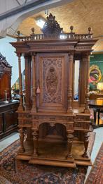 Subliem mooi groot notenhouten Franse kast, Ophalen