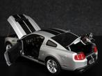 Greenlight 1:18 2011 Shelby GT500 zilvergrijs-zwart, Hobby en Vrije tijd, Modelauto's | 1:18, Overige merken, Onbekend, Nieuw