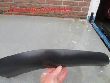 rechter kant voor bumper onderspoiler toyota corolla verso beschikbaar voor biedingen