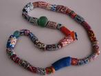 Etnische Krobo ketting grote zware poederglas kralen., Ophalen of Verzenden, Nieuw, Overige kleuren, Overige materialen
