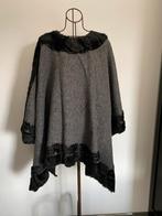 Poncho antraciet en taupe, Ophalen of Verzenden, Zo goed als nieuw, Grijs