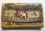 Antiek ‘20 Japans relïef leren handbeschilderd tas/clutch, Sieraden, Tassen en Uiterlijk, Portemonnees, Ophalen of Verzenden, Zo goed als nieuw