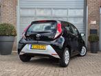Toyota Aygo 1.0 VVT-i x-play limited Navigatie, Bluetooth, C, Voorwielaandrijving, Stof, Gebruikt, 4 stoelen