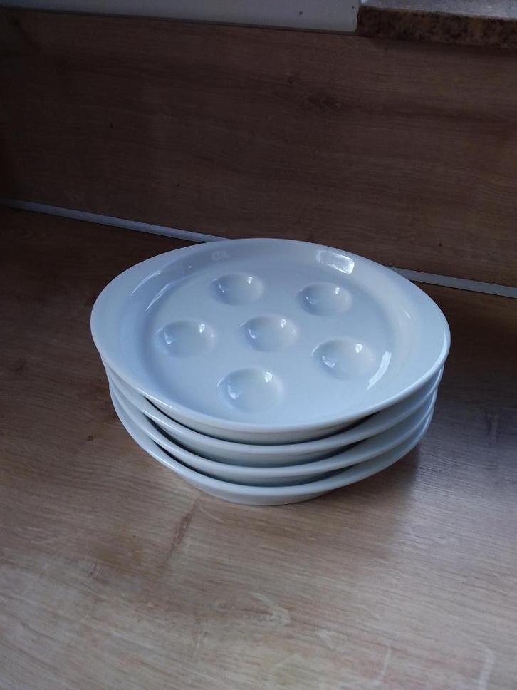 Escargot/ slakken schalen, 4 stuks, Huis en Inrichting, Keuken | Servies, Zo goed als nieuw, Schaal of Schalen, Overige stijlen