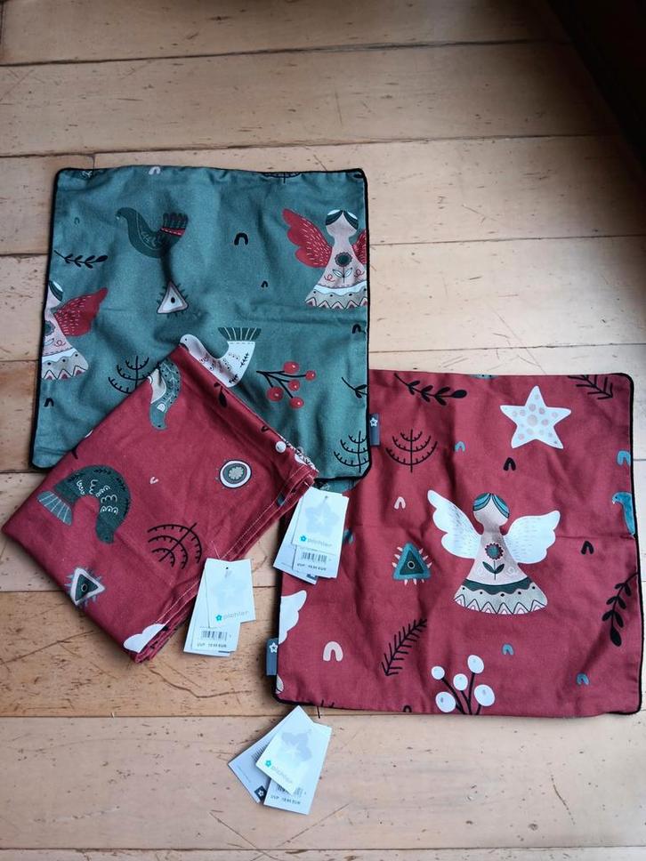 NEW 3x Pichler Polka kussenhoes tafelloper, Huis en Inrichting, Woonaccessoires | Kussens, Zo goed als nieuw, Rood, Vierkant, Ophalen of Verzenden