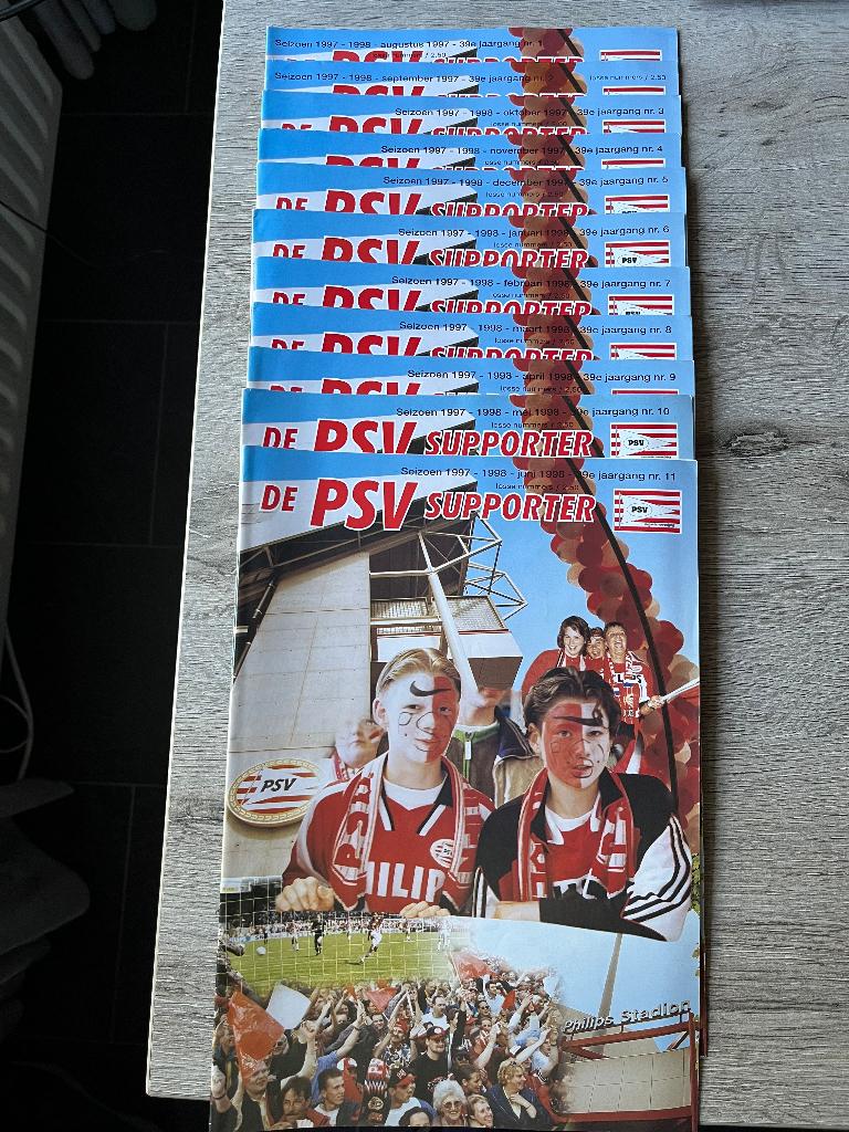 Jaargang 39 PSV Supporter Seizoen 1997 - 1998 11 stuks, Ophalen of Verzenden, Zo goed als nieuw, PSV, Boek of Tijdschrift