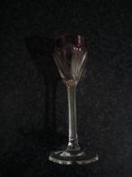 Antiek borrelglaasje met roze rand., Ophalen