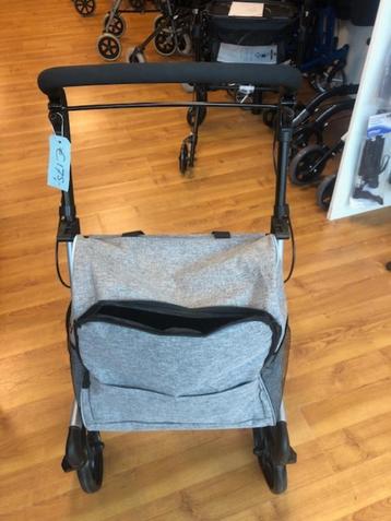 Rollator voor boodschappen, met afneembare koeltas beschikbaar voor biedingen