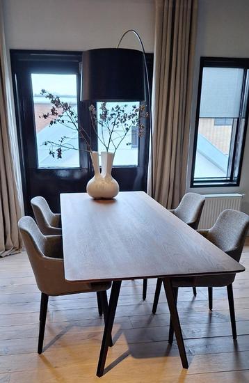 Eetkamertafel On top Qliv showroommodel SALE beschikbaar voor biedingen