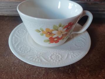 20 kop en schotel boch?? beschikbaar voor biedingen