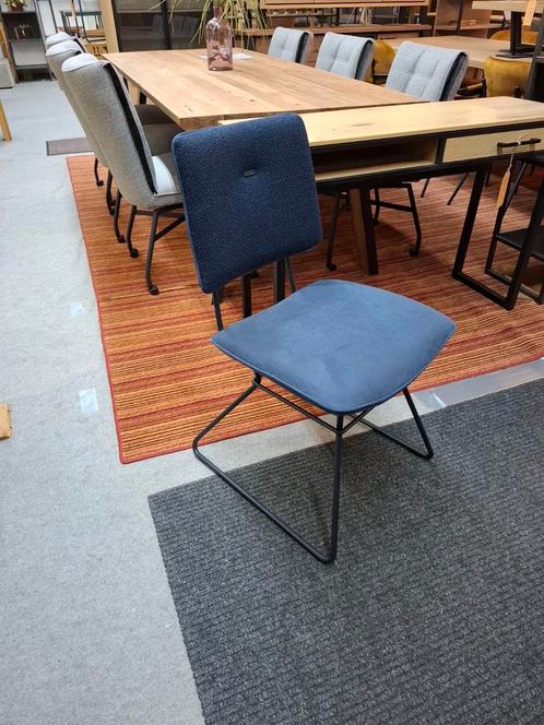 6 Nieuwe Stoelen, donker blauw, model Otis van Xooon, Huis en Inrichting, Stoelen, Nieuw, Vijf, Zes of meer stoelen, Metaal, Stof