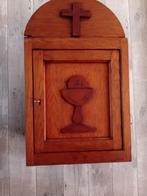 Oude Bijbelkastje / Hangkasje met Kelk en Kruis, Antiek en Kunst, Antiek | Religie, Ophalen of Verzenden