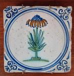 Antieke 18e eeuwse polychrome tegel met bloem, Antiek en Kunst, Ophalen of Verzenden