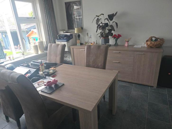 tafel en dresoir gratis ophalen, Huis en Inrichting, Complete inboedels, Ophalen