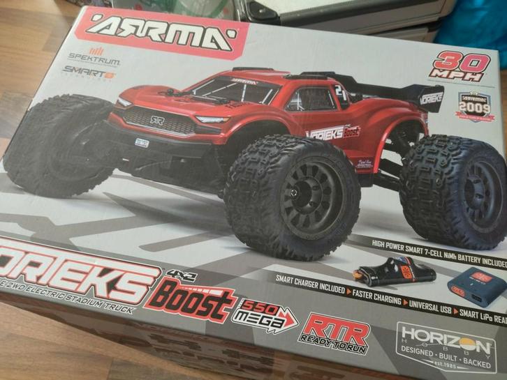 Arrma vorteks boost 4x4 wide body upgraded, Hobby en Vrije tijd, Modelbouw | Radiografisch | Auto's, Zo goed als nieuw, Auto offroad