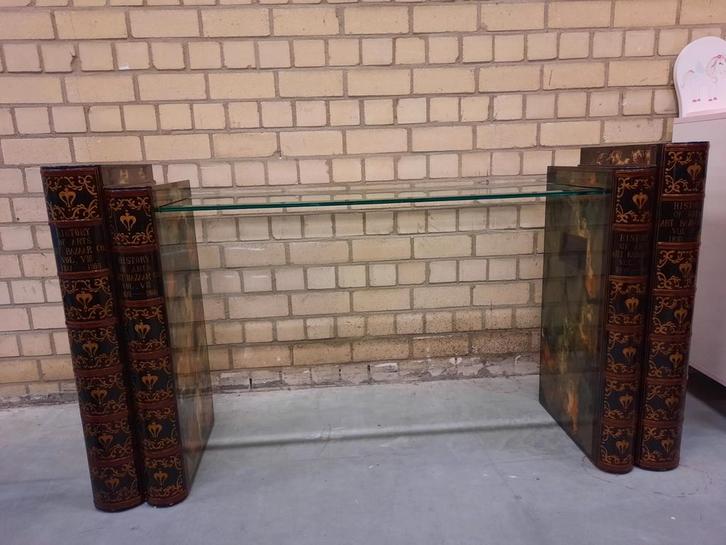 Glastafel met fraai bewerkte staanders in boekenvorm, Huis en Inrichting, Woonaccessoires | Zuilen en Pilaren, Gebruikt, Ophalen