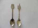 Lepeltje Brussel / Bruxelles 2 verschillende, Antiek en Kunst, Antiek | Bestek, Ophalen of Verzenden