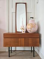 Vintage Mid Century set 60s wandkast met spiegel, Huis en Inrichting, Kasten | Wandmeubels, .., Gebruikt, Minder dan 150 cm, Minder dan 100 cm