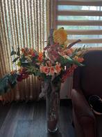 Mooie vaas met bloemen, Ophalen of Verzenden, Zo goed als nieuw