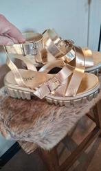 Super gave sandalen met plateauzolen, Ophalen of Verzenden, Zo goed als nieuw, Sandalen of Muiltjes