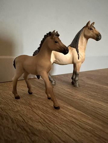 Zgan Schleich Criollo Definitivo merrie 13948 & veulen 13949 beschikbaar voor biedingen