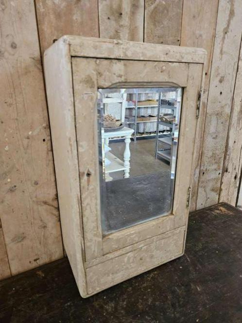 brocant frans kastje ``WOONWINKEL RUSTIEK``, Antiek en Kunst, Curiosa en Brocante, Ophalen of Verzenden