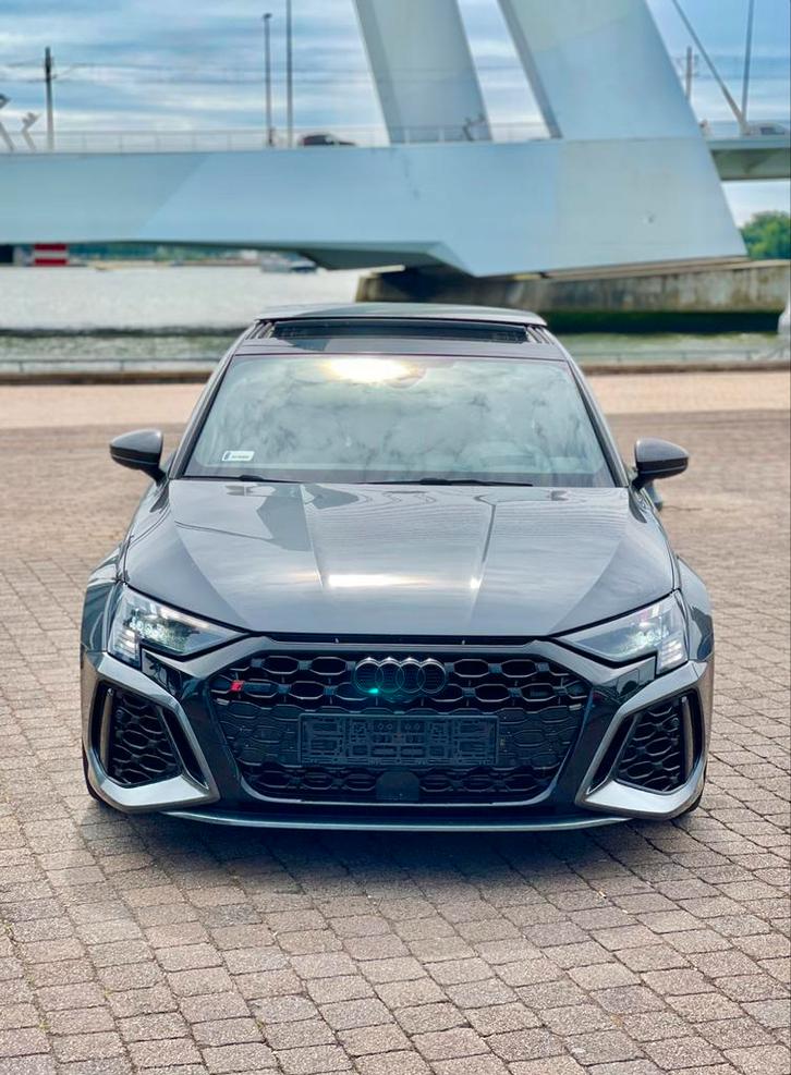 AUDI RS3 LIMOUSINE 2022 TE HUUR KILOMETER VRIJ AUTOVERHUUR‼️, Diensten en Vakmensen, Verhuur | Auto en Motor, Limousine, Personenauto