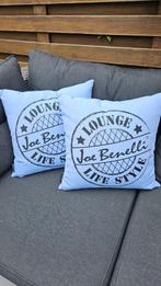 2 lichtblauwe kussens merk Joe Benelli, Goede staat, Ophalen of Verzenden, Zo goed als nieuw, Blauw, Vierkant