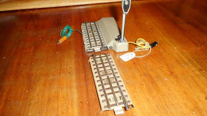 MARKLIN 479G 800 REPETEER lichtsein met onderbreekrail  1948, Hobby en Vrije tijd, Modeltreinen | H0, Gebruikt, Overige typen