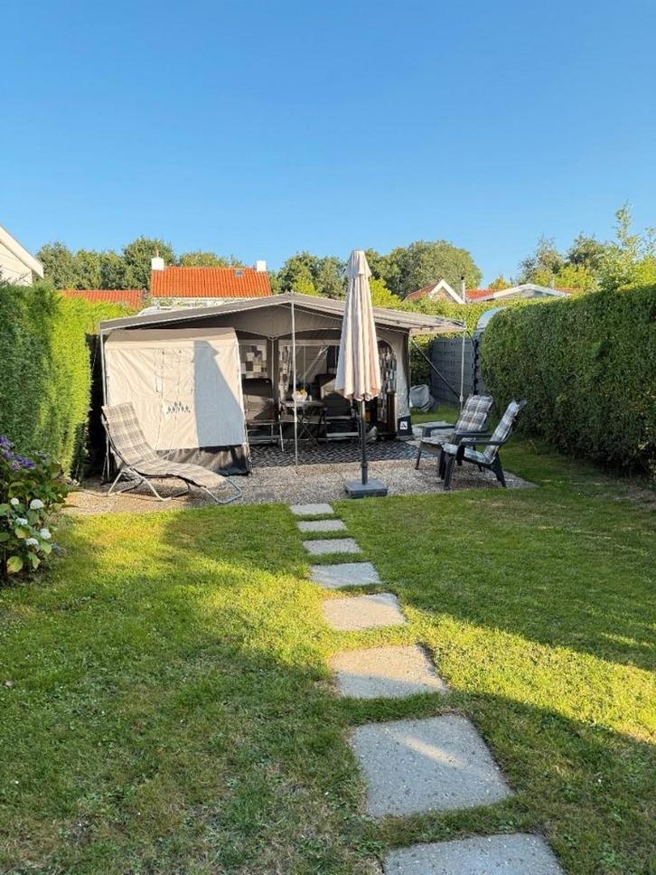 Te koop: caravan Hobby 460 UFe De Luxe Easy (2002), netjes!, Caravans en Kamperen, Caravans, Particulier, tot en met 4, 1000 - 1250 kg