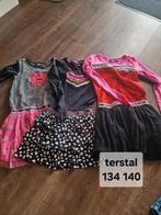 3 jurken terstal 134 140, Ophalen of Verzenden, Zo goed als nieuw, Meisje, Jurk of Rok