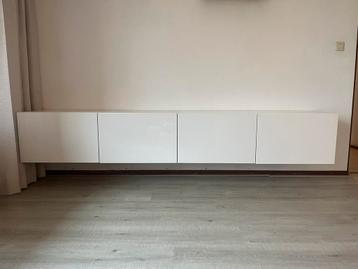 Witte besta kast IKEA (4 deuren) - afbeelding 1