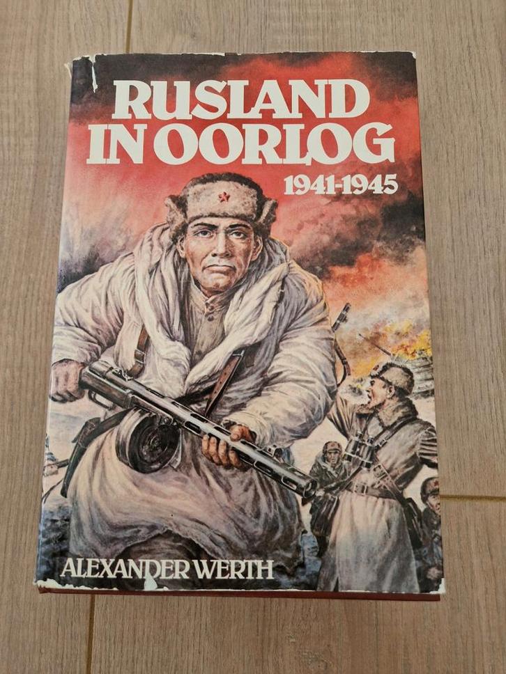 Rusland in Oorlog 1941-1945 - Alexander Werth, Boeken, Oorlog en Militair, Gelezen, Tweede Wereldoorlog, Ophalen of Verzenden