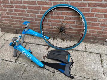 Tacx Santori met mavic wiel en voorwiel steun beschikbaar voor biedingen