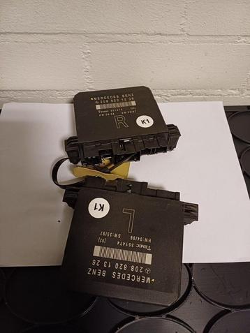 Mercedes-Benz CLK C-Klasse Comfort Module 2088201226 Rechts beschikbaar voor biedingen