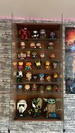 Vitrine Kast vol met funkos en lego! (Vitrine kast niet tk), Ophalen of Verzenden, Zo goed als nieuw