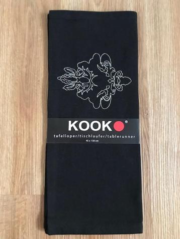 KOOK - Nieuwe Zwarte Tafelloper - 45 x 150 cm beschikbaar voor biedingen