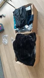 Partij kleding 34 stuks diesel,tommy hilfiger, guess,museum, Divers, Overige maten, Ophalen of Verzenden, Divers