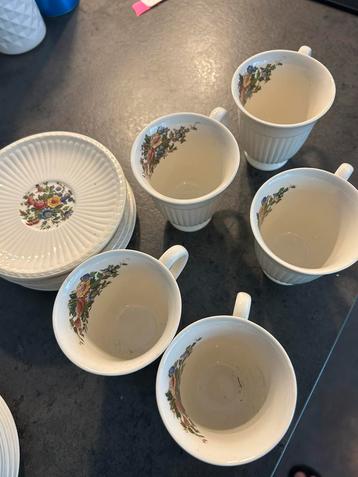 Wedgwood Conway kop en schotels beschikbaar voor biedingen
