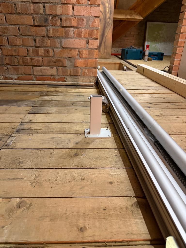 Traplift gratis, Ophalen, Zo goed als nieuw, Recht