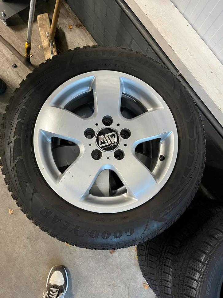 Winterwielen set MSW alu velg GoodYear UltaGrip 195/65R15, Auto-onderdelen, Banden en Velgen, Banden en Velgen, Winterbanden, 15 inch
